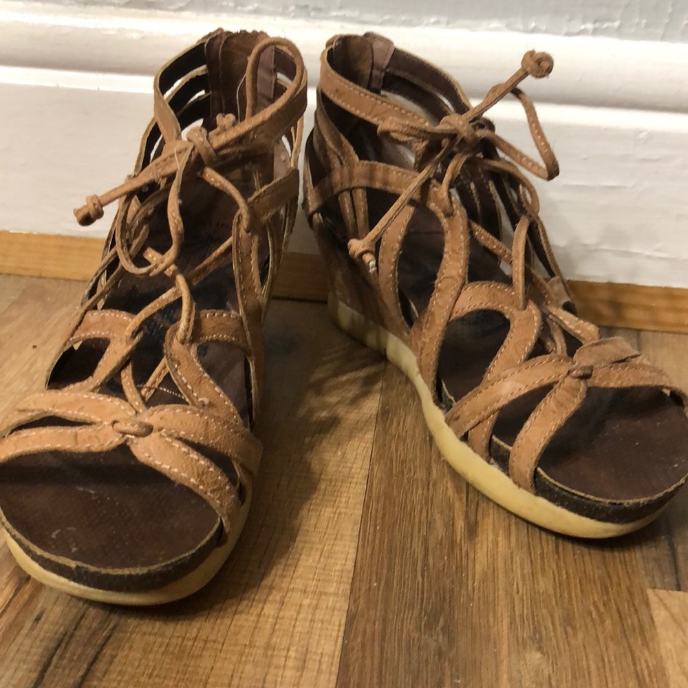 OTBT Nomadic Wedge